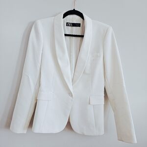 Zara Women's Ivory Blazer